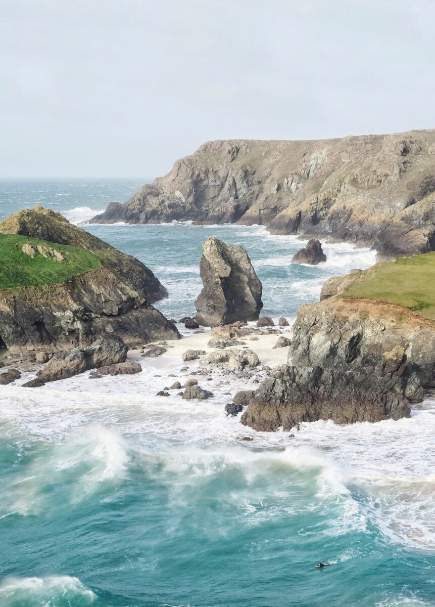 cottage with hot tub in cornwall