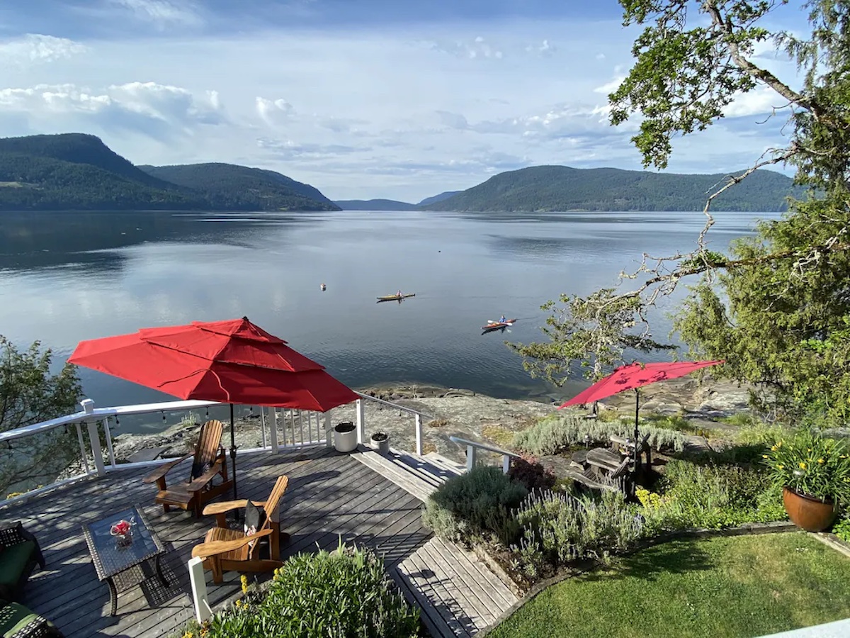 salt spring island accommodation vesuvius beach
