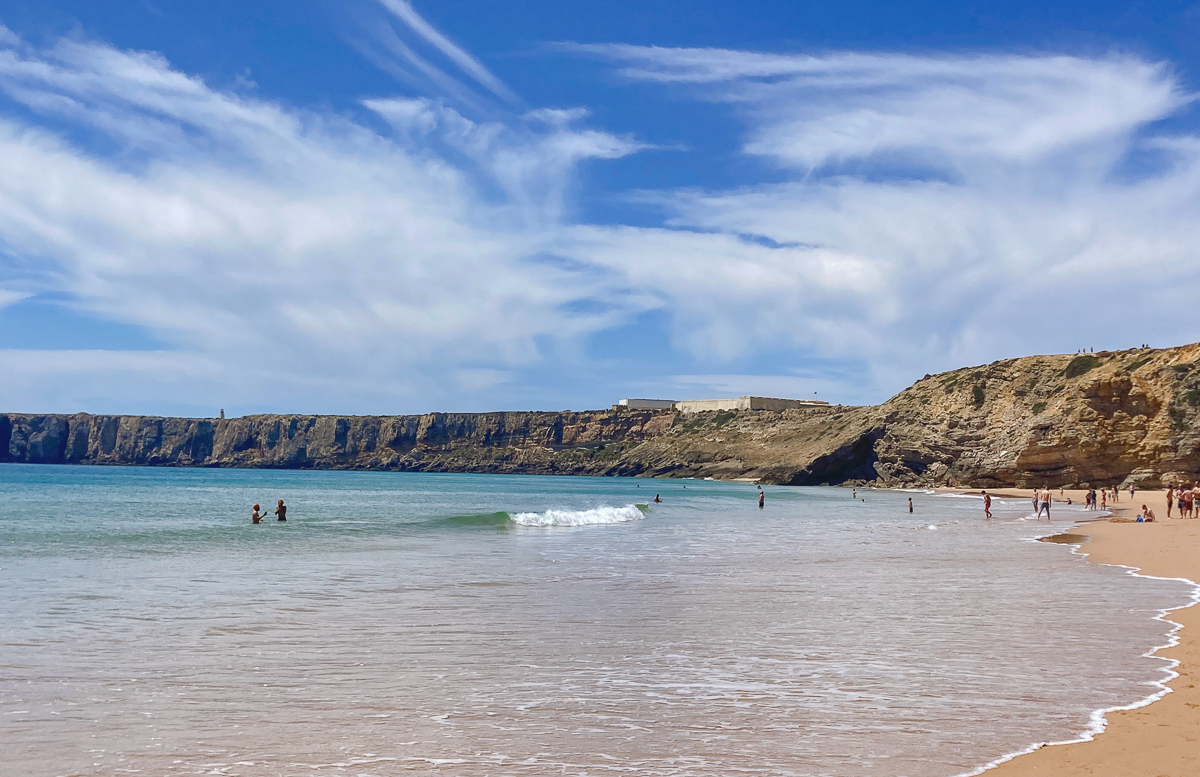 surfing in sagres portugal algarve